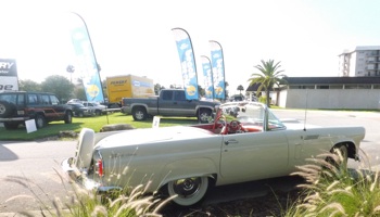 New Smyrna beachweeks Fishstock tourism event / Headline Surfer