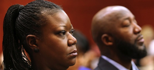 Trayvon's parents, Sybrina Fulton and Tracy Martin at the trial / Headline Surfer