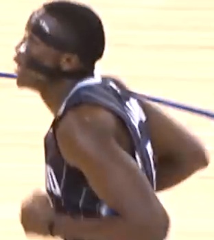 Orlando Magic's Victor Oladipo wearing facial mask in 2014 NBA season / HeadlinebSurfer®