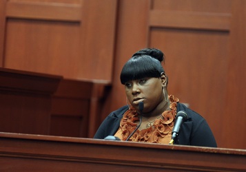 Raqchel Jeantell, Trayvon Martin's friend, teastifies at Zimmerman trial / Headline Surfer