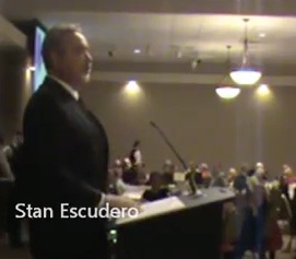 Stan Escudeo addresses 2013 Lincoln Dinner crowd in Daytona / Headline Surfer