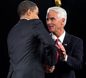 Obama and Charlie Crist embrace in the famous 'hug' / Headline Surfer®