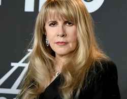 Stevies Nicks among 5 female rockers Paul McCartney admires / Headline Surfer