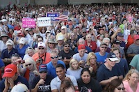 Crowd for Donald Trump in Sanford, FL / Headline Surfer®
