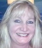 Roxanne Reynolds Hicks of New Smyrna Beach, Florida / Headline Surfer®