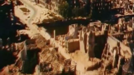 Flyover of Berlin at end of World War II - a terrible sight / Headline Surfer