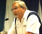 Former Flagler Avenue kingpin Robert Lott at a New Smyrna Beach City Commission meeting / Headline Surfer®