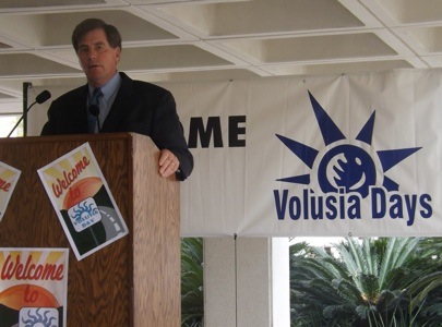 State Rep Dave GHood of Ormond at Volusia Days / Headline Surfer