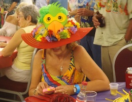Parrot heads at Rotary fundraiser in NSB / Headline Surfer