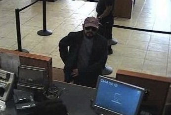 Kissimmee cops trying to ID man who robbed the Chase branch bank / Headline Surfer®