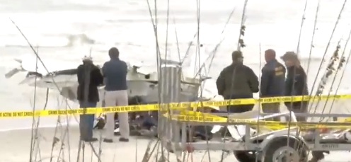Scene of fatal New Smyrna Beach plane crash on the beach / Headline Surfer®