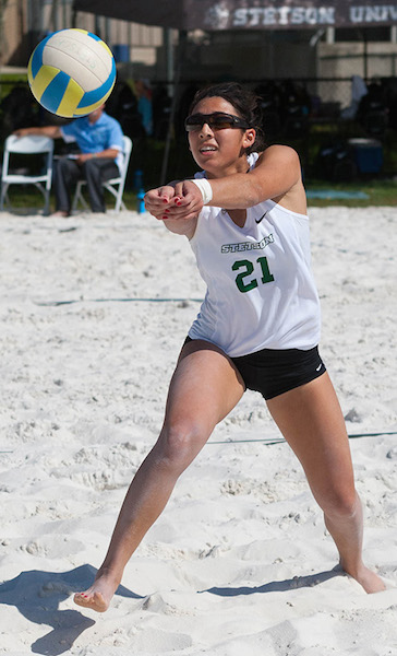 Stetson's Samantha Harris has Stetson volleyball ranked 9th / Headline Surfer®