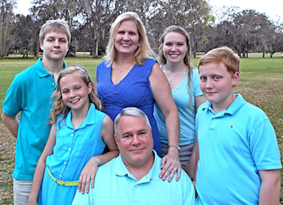 Kathy Weston & family / Headline Surfer®