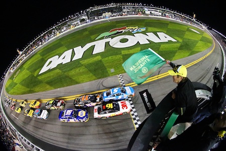 Green flag at Spring Unlimited at Daytona / Getty Images / Headline Surfer