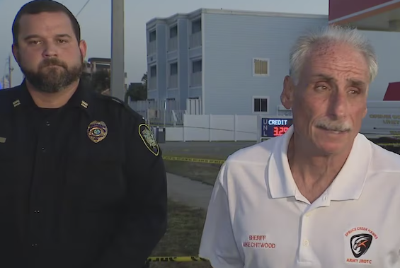 Edgewater Acting Chief Chas Geiger and Sheriff Mike Chitwood cop killed / Headline Surfer