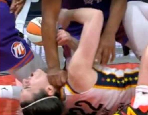 Indiana Fever Star Caitlin Clark throat punched by Alyssa Thomas / Headline Surfer